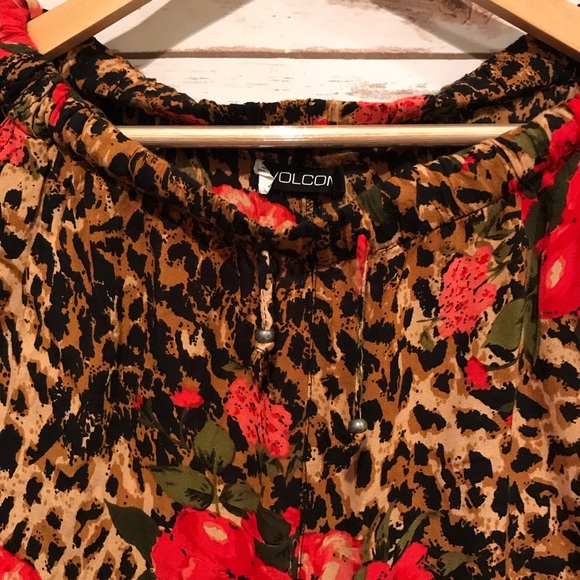 Boho Leopard Floral Print Pant by Volcom - Picture 3 of 7